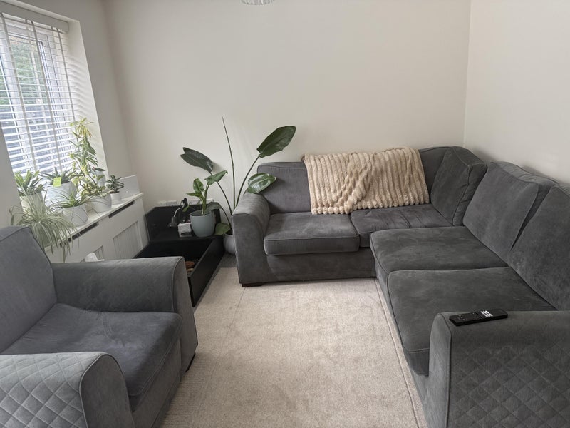 Room Springfield Crescent in Huyton