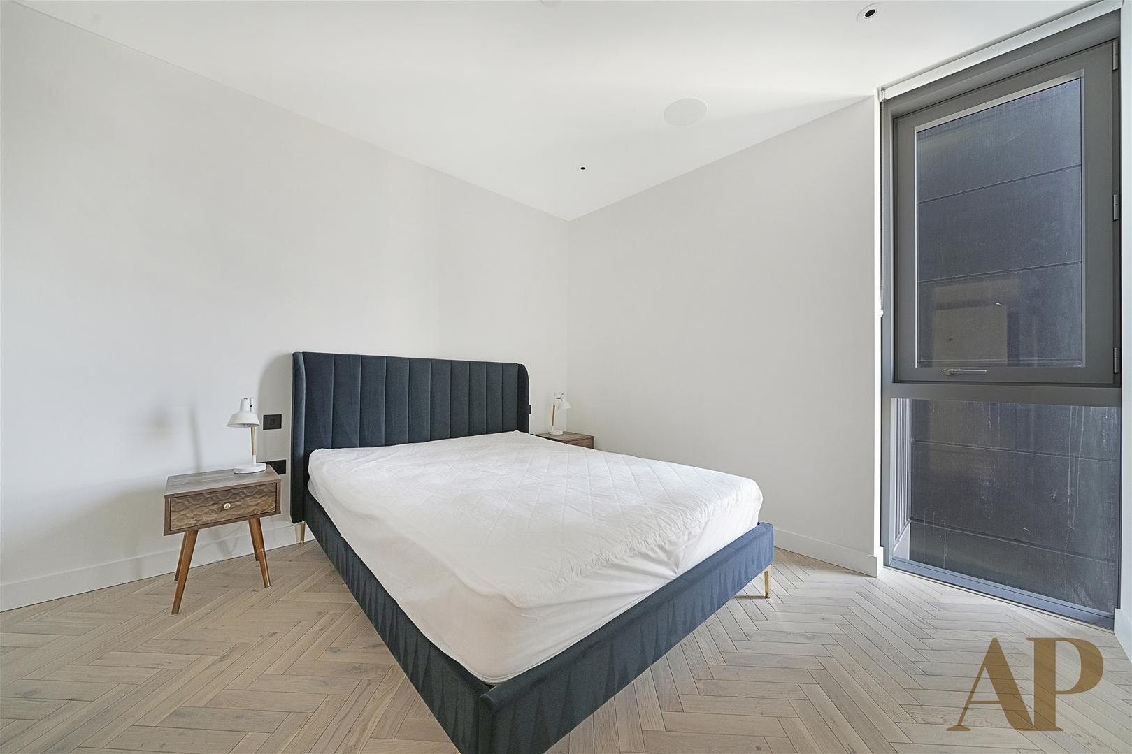 Flat Macclesfield Road in Greater London
