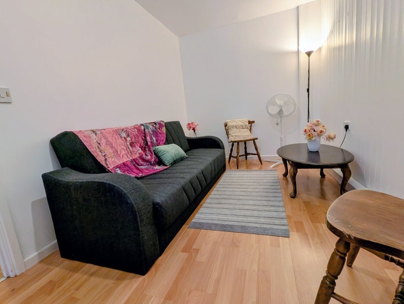 Room Mansford Street in Greater London