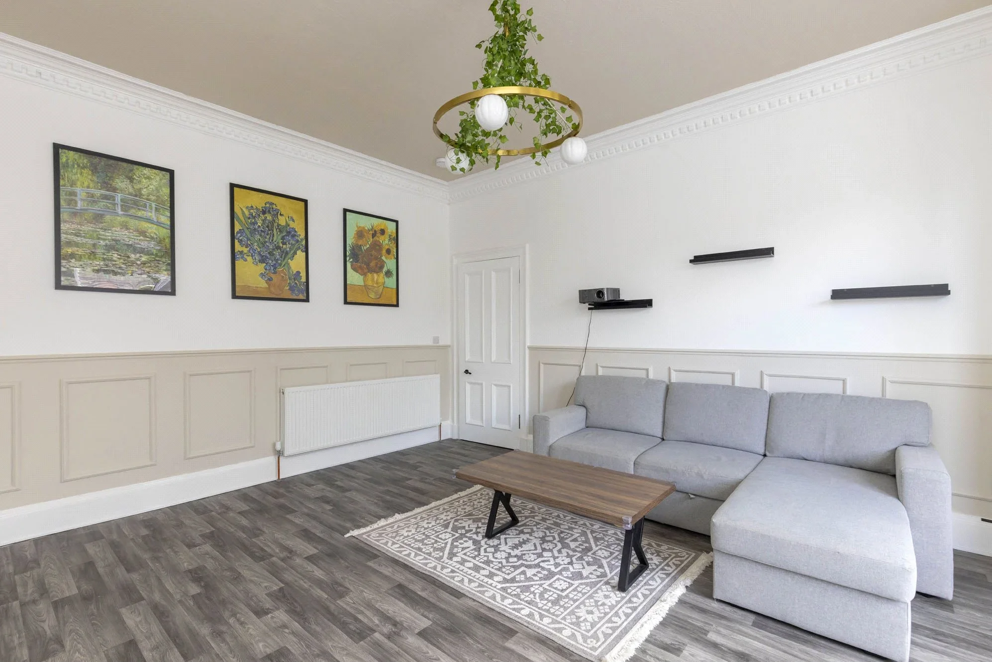 House Comiston Drive in City of Edinburgh