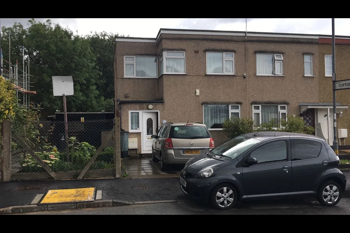 House Fernside Avenue in Greater London