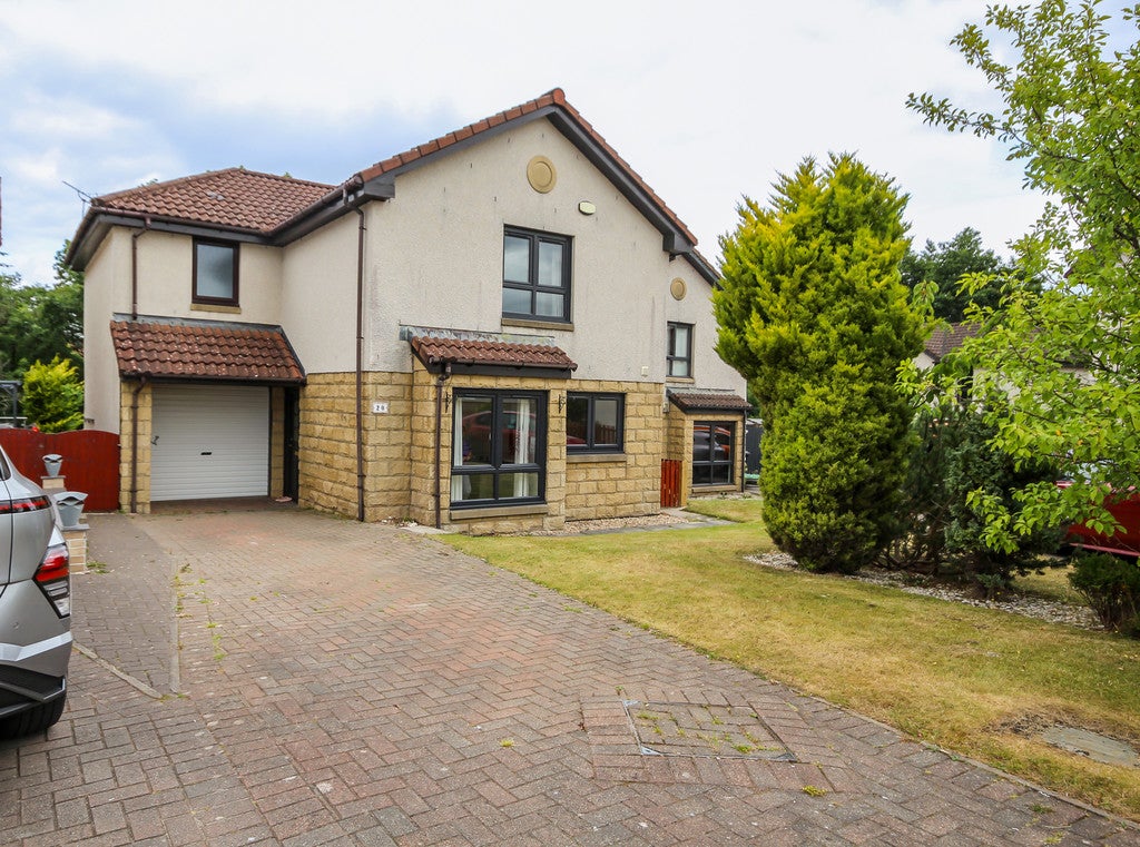 House Farm Place in Livingston