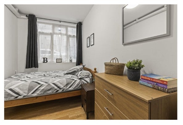 Room Garratt Terrace in Greater London