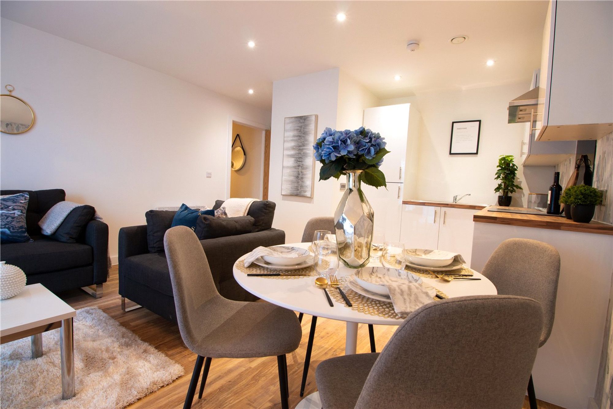 Flat Pomona Strand in Trafford