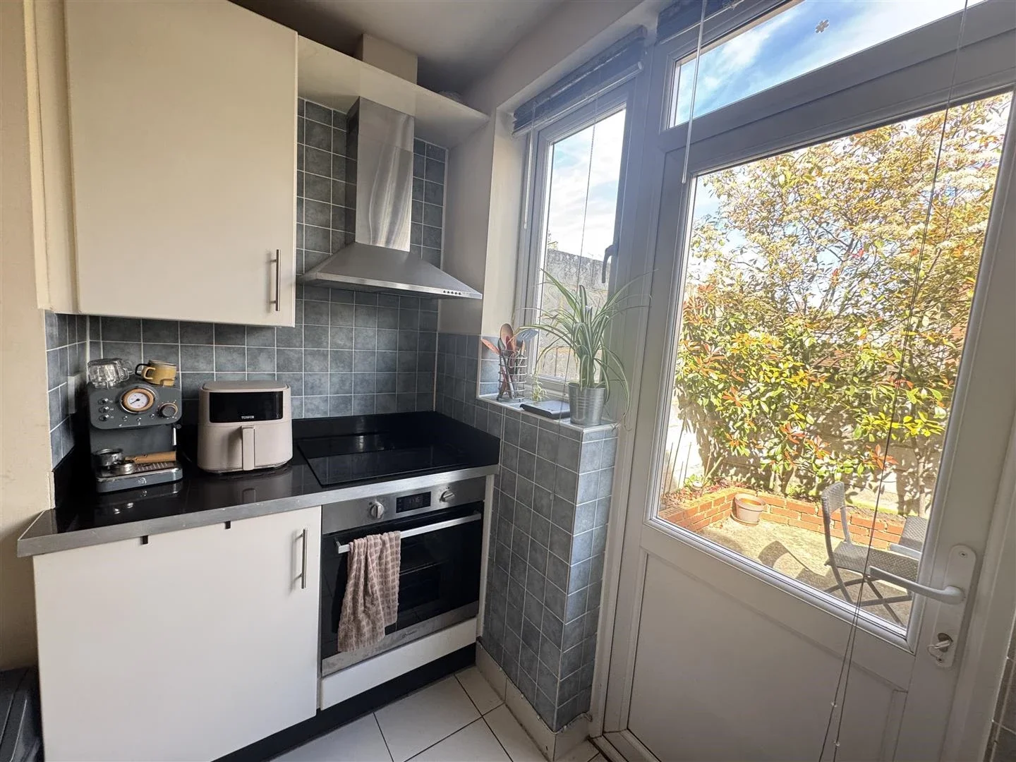 Flat Seymour Road in Greater London