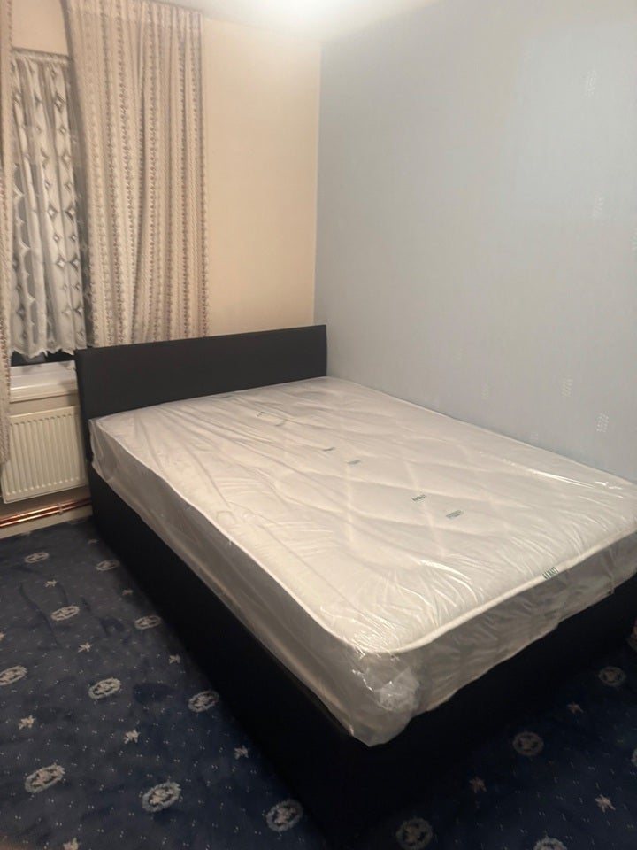 Room Clayburn Circle in Basildon