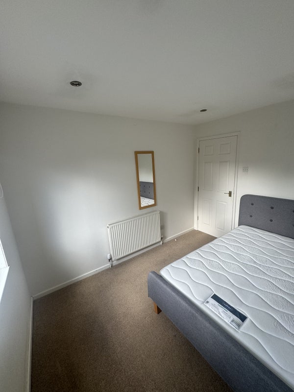 Room Rownham Mead in Bristol