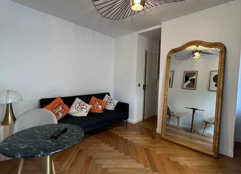 Flat Rue Jules Guesde in Levallois-Perret