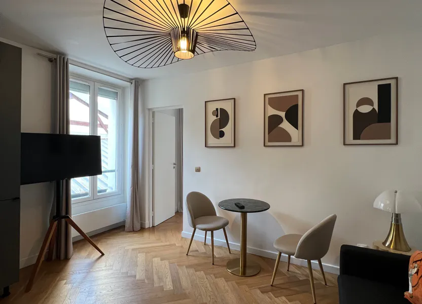 Flat Rue Jules Guesde in Levallois-Perret