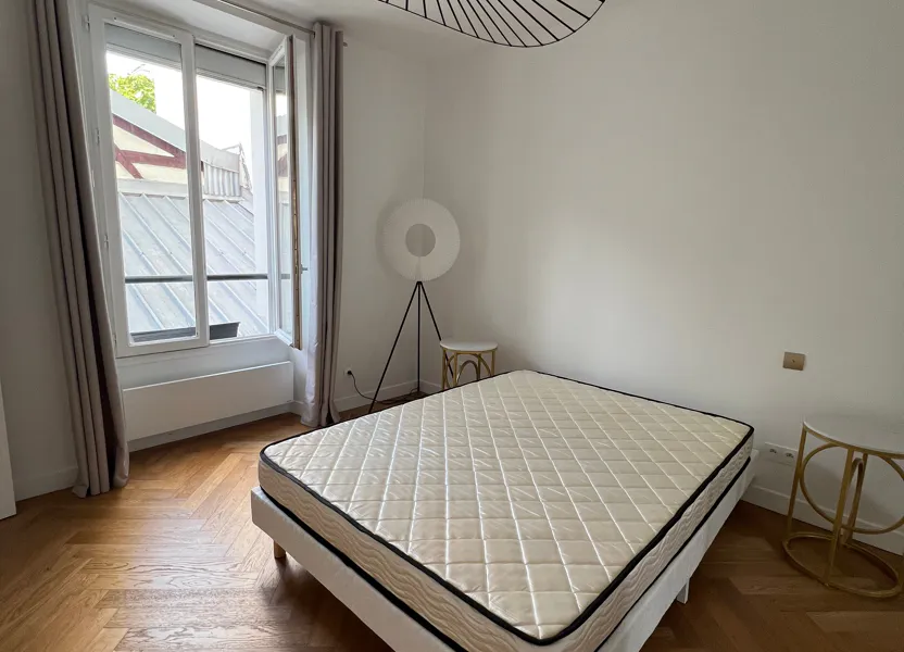 Flat Rue Jules Guesde in Levallois-Perret