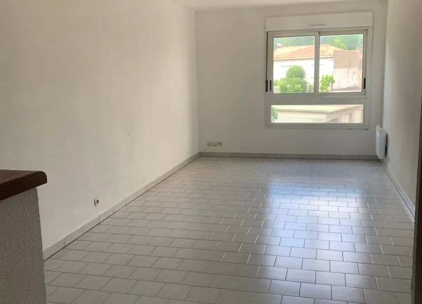 Appartement Rue Arnavielle à Nîmes