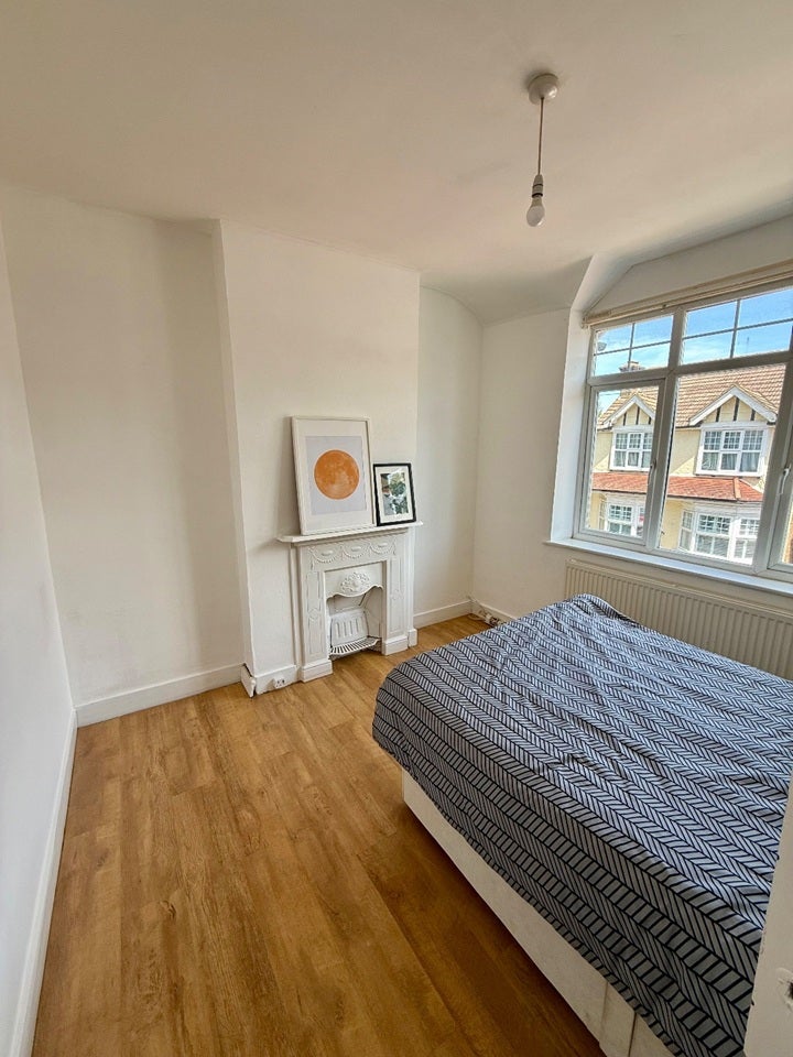 Room Windermere Road in Greater London