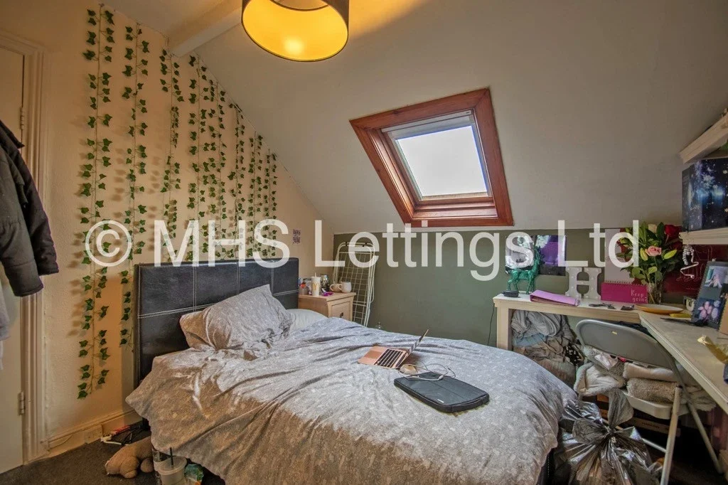 House Broomfield Terrace in Leeds