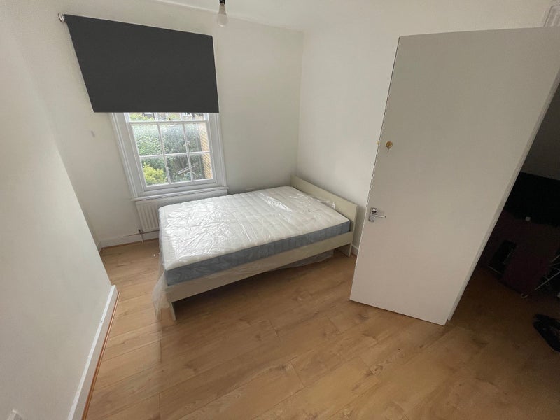 Room Liverpool Grove in Greater London