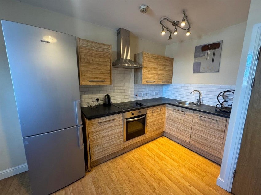 Flat Godwin Street in Bradford