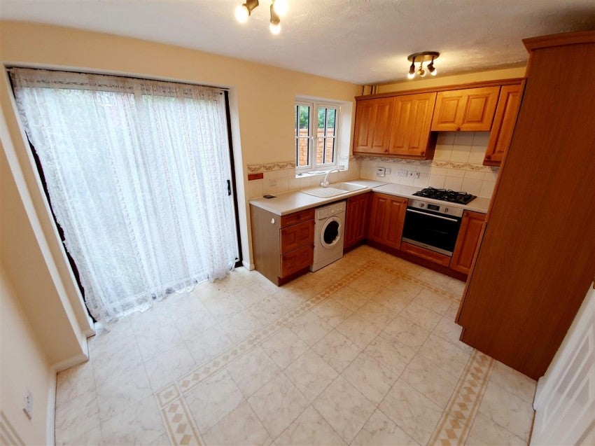 House Jasmine Gardens in Rushden