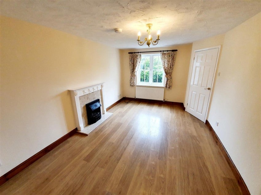 House Jasmine Gardens in Rushden