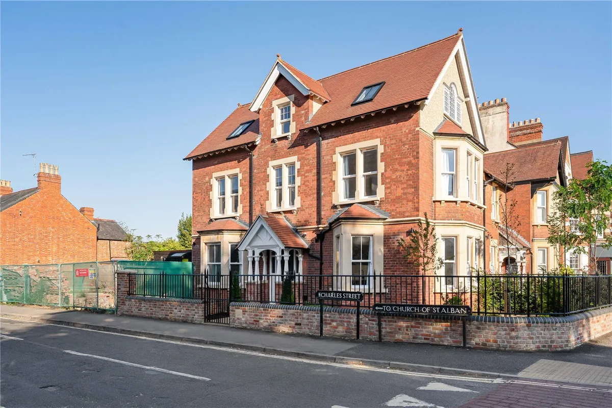 Flat Iffley Road in Oxford