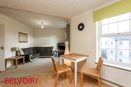 Flat Pillowell Drive in Gloucester