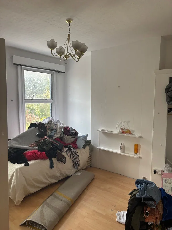 Room Torridon Road in Greater London