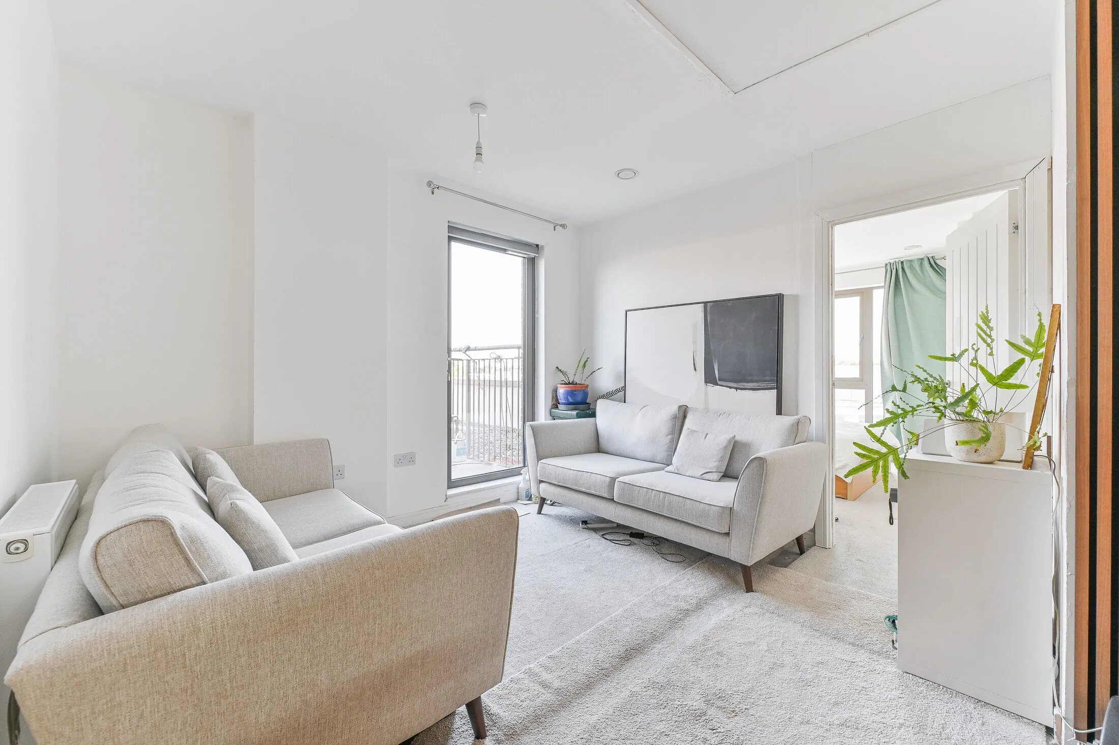 Flat Mitcham Road in Greater London