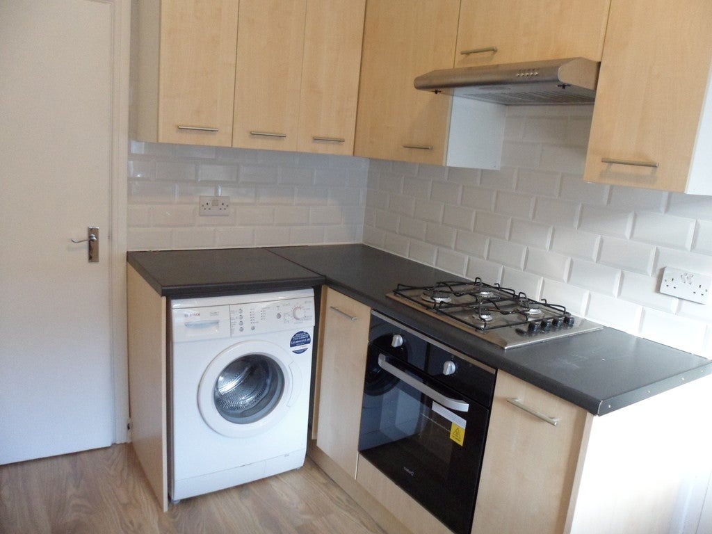 Flat Rombalds Avenue in Leeds