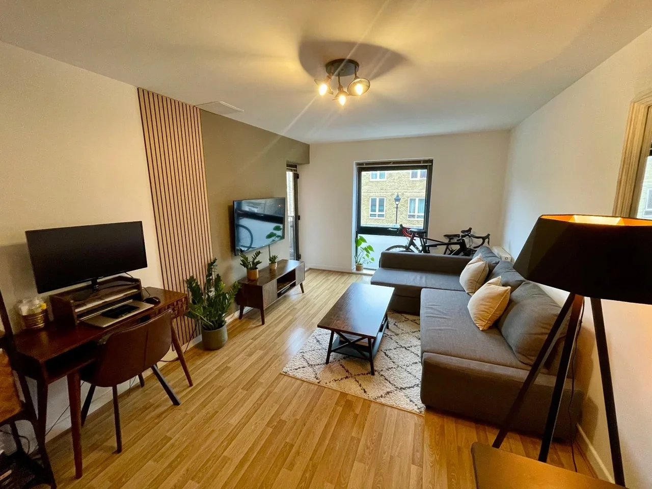 Flat Ordell Road in Greater London