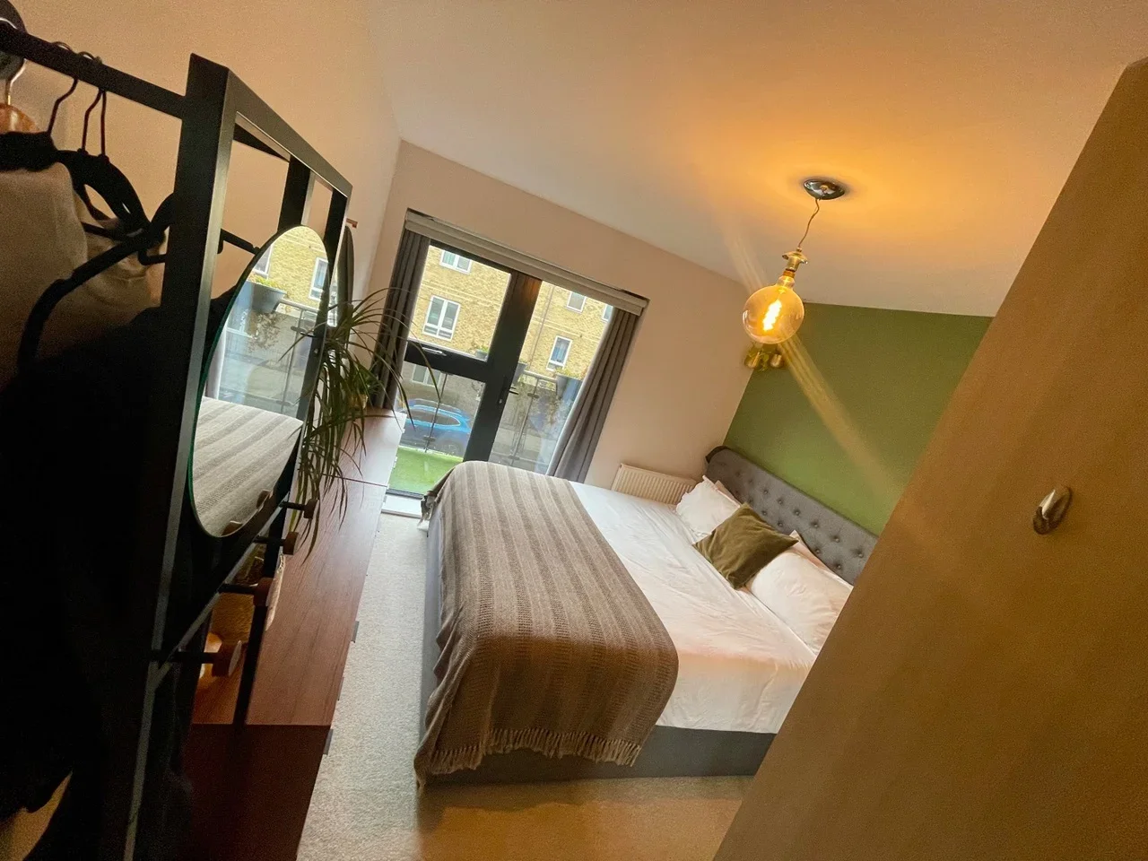 Flat Ordell Road in Greater London