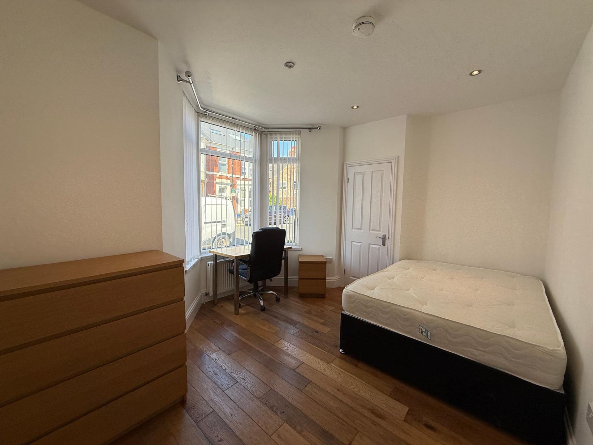 Flat Myrtle Grove in Newcastle upon Tyne