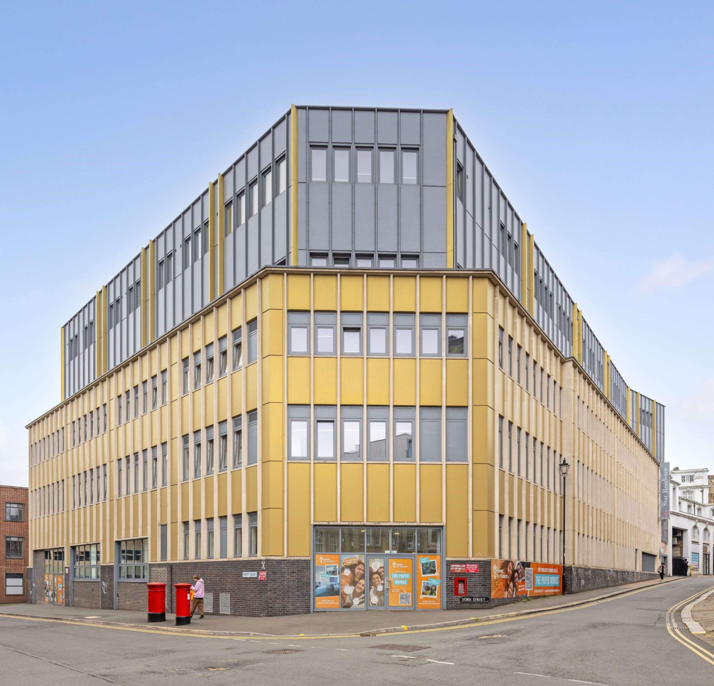 Flat Aldine Court in Sheffield