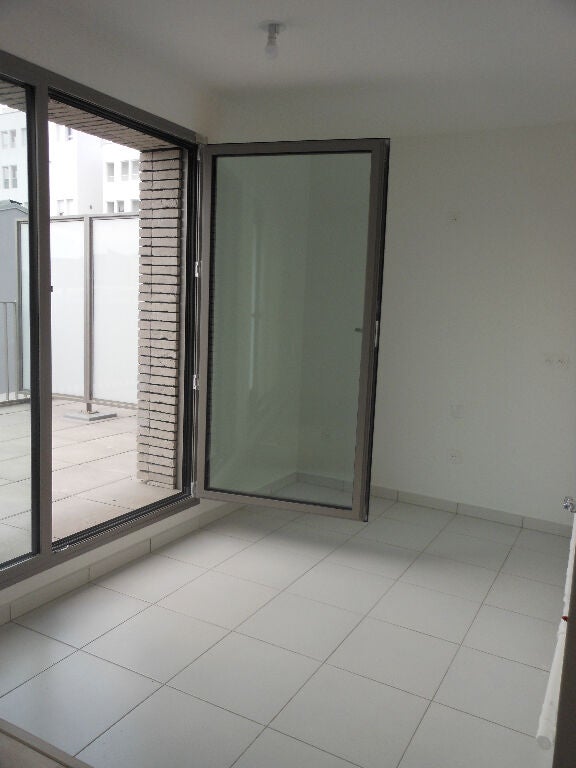 Flat Rue de la Division Leclerc in Massy