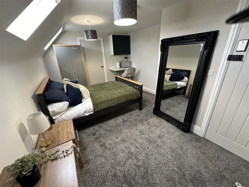 Room Stanton Place in Mansfield Woodhouse