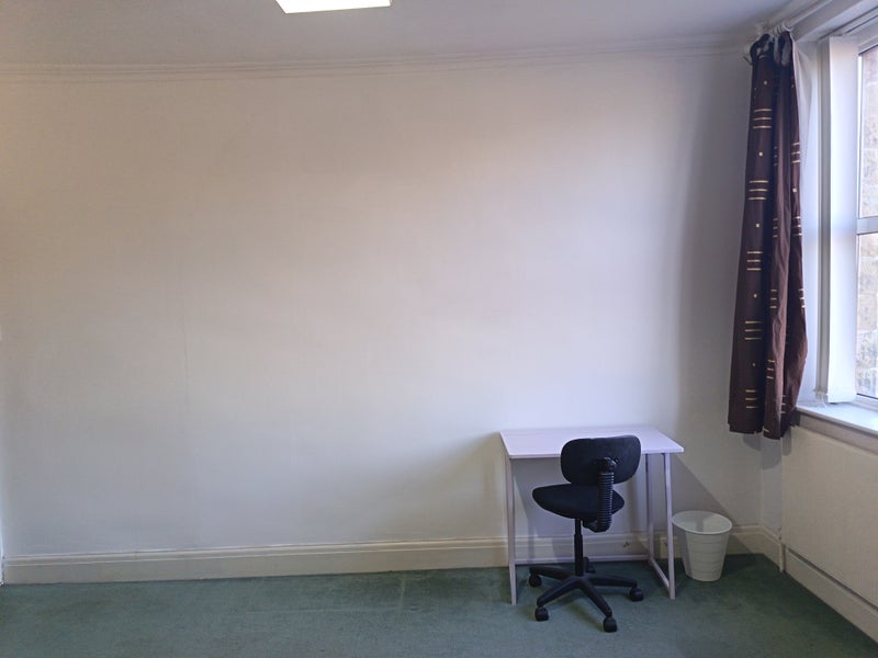 Room Osborne Road in Sheffield