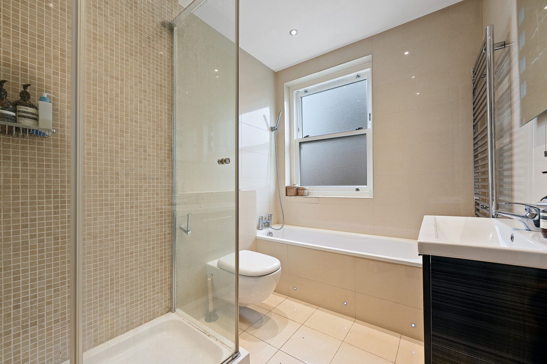 Flat Beaumont Street in City of Westminster
