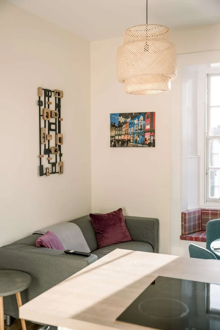 Flat Johnston Terrace in City of Edinburgh