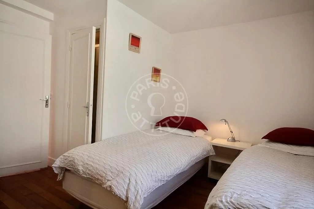 Flat Rue du Val de Grâce in Paris