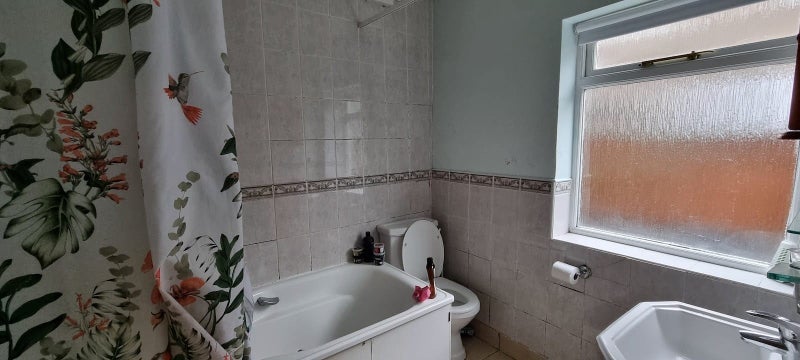 Room Rainville Road in Greater London