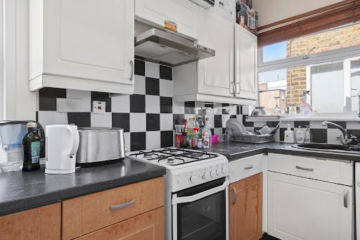 Room Uxbridge Road in Greater London