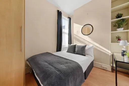 Room Uxbridge Road in Greater London