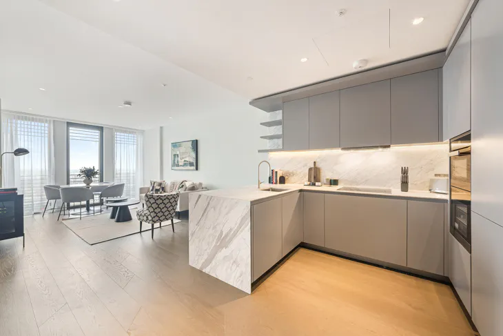 Flat Bishopsgate Plaza in City of London