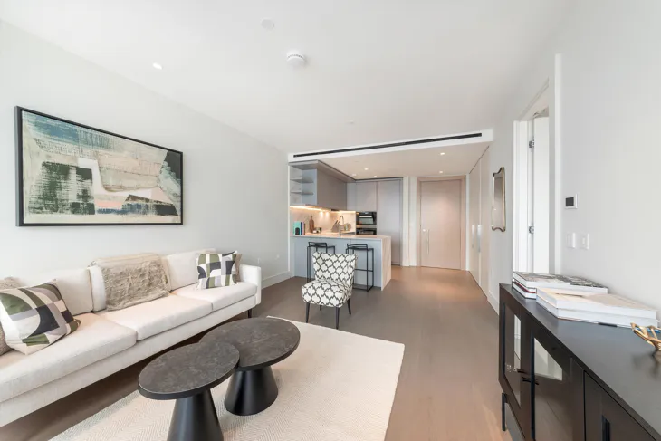 Flat Bishopsgate Plaza in City of London