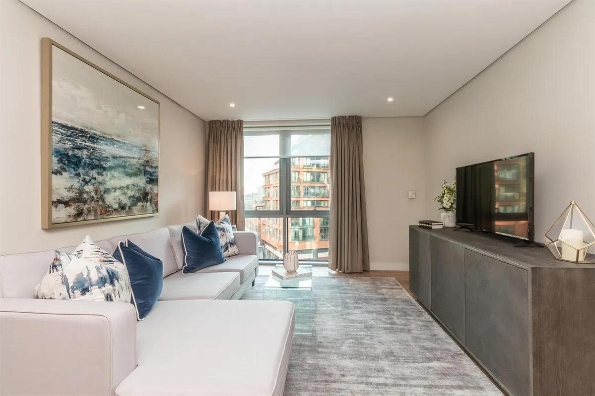 Flat Merchant Square in City of Westminster