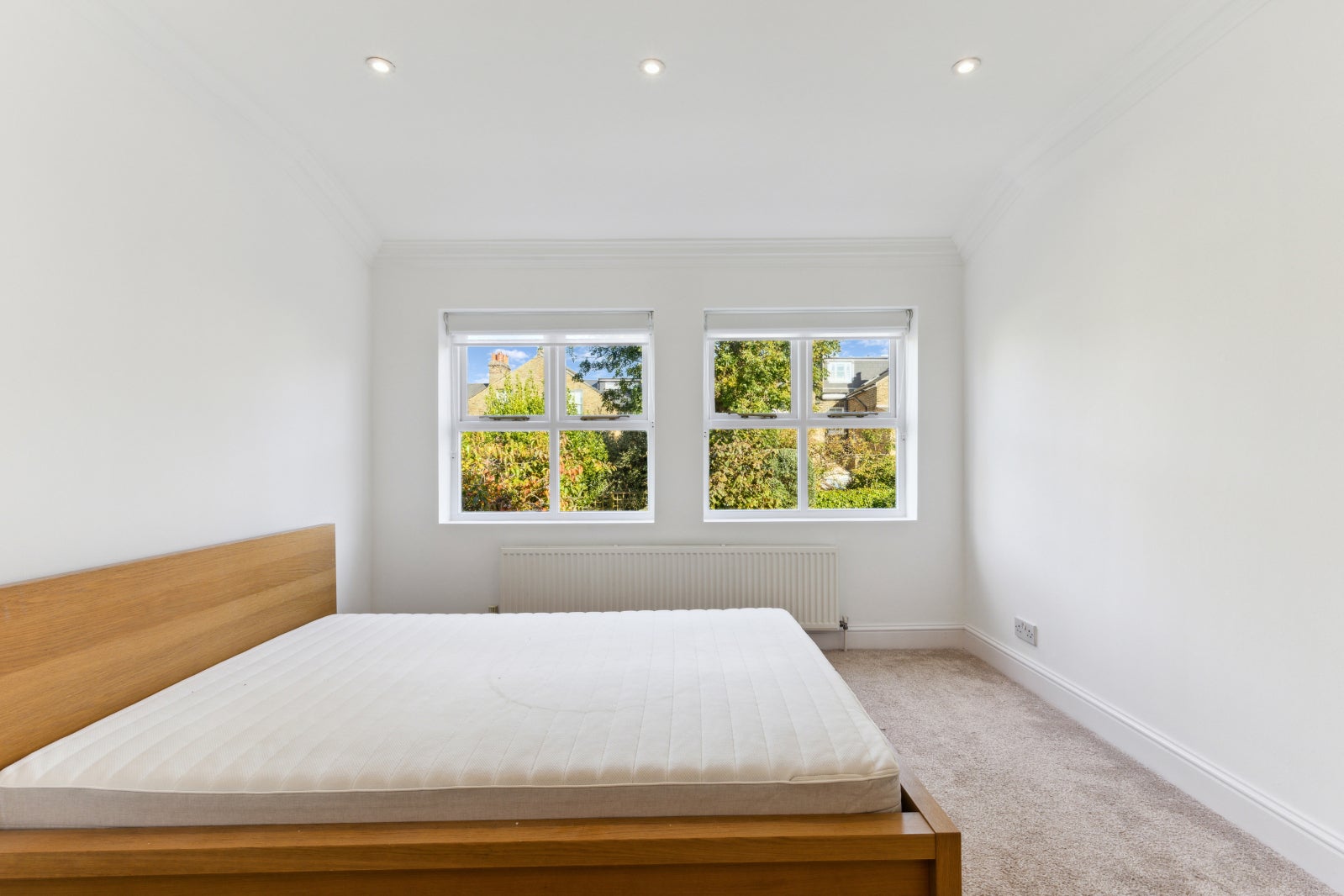House Franconia Road in Greater London