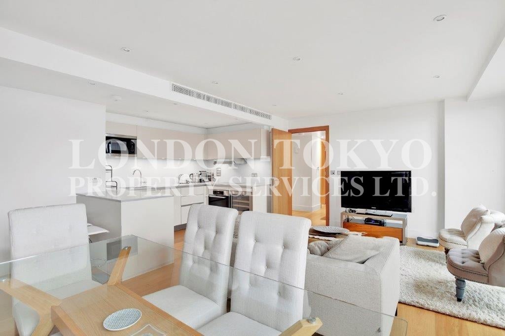 Flat Hyde Park Square in City of Westminster