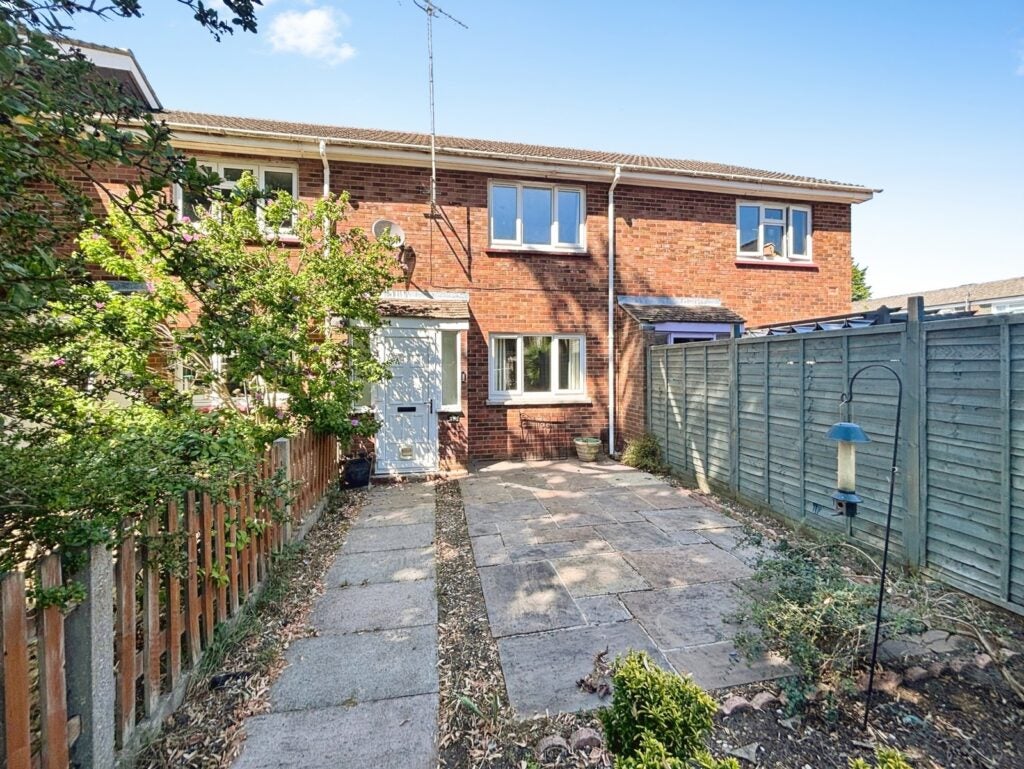 House Overton Close in Rushmoor