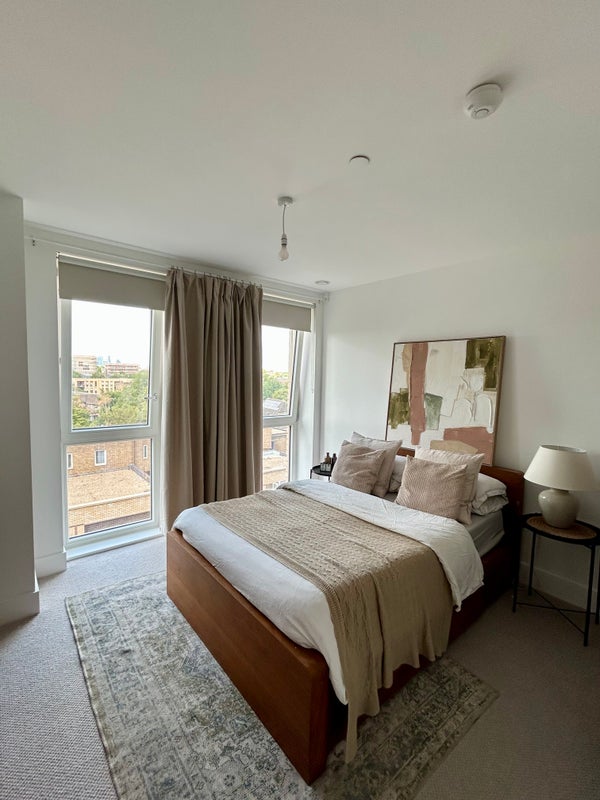 Room Stroudley Walk in Greater London