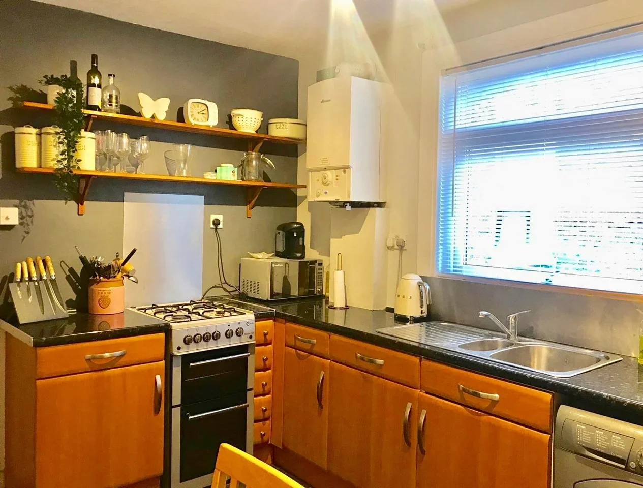 Flat Briscoe Road in Greater London