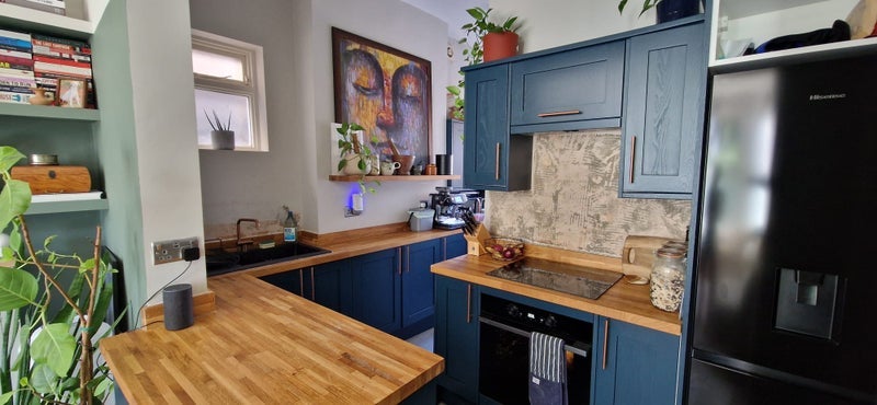 Flat Fernlea Road in Greater London