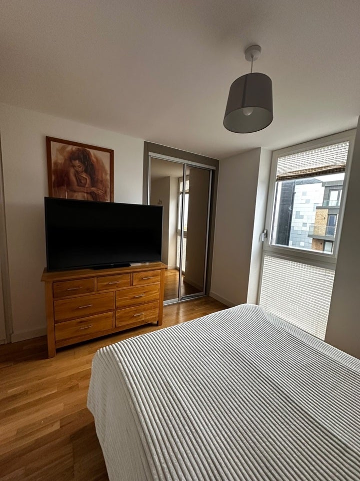 Flat Baltic Avenue in Greater London