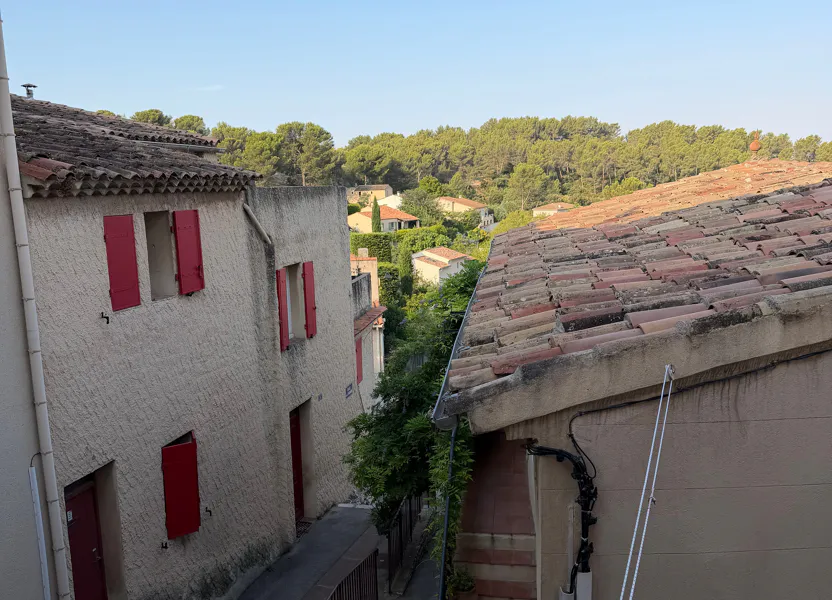 Flat Avenue d'Aix in Bouc-Bel-Air